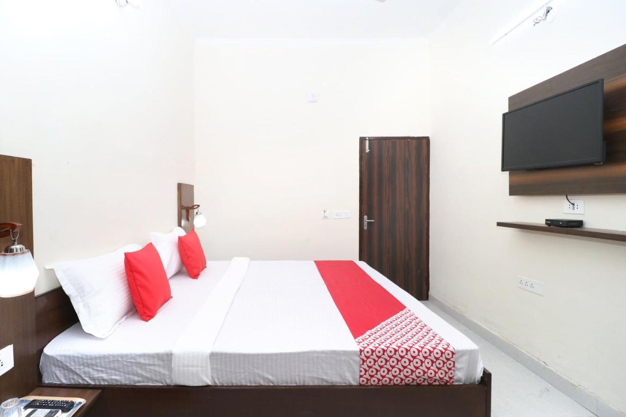 Oyo 24122 Hotel Sharnam Kharar Dış mekan fotoğraf